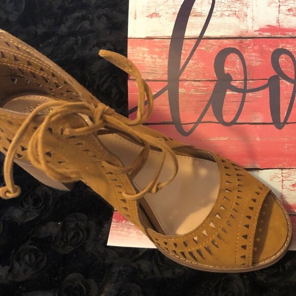 Vince Camuto Lace-up Booties - Picture 4 of 14